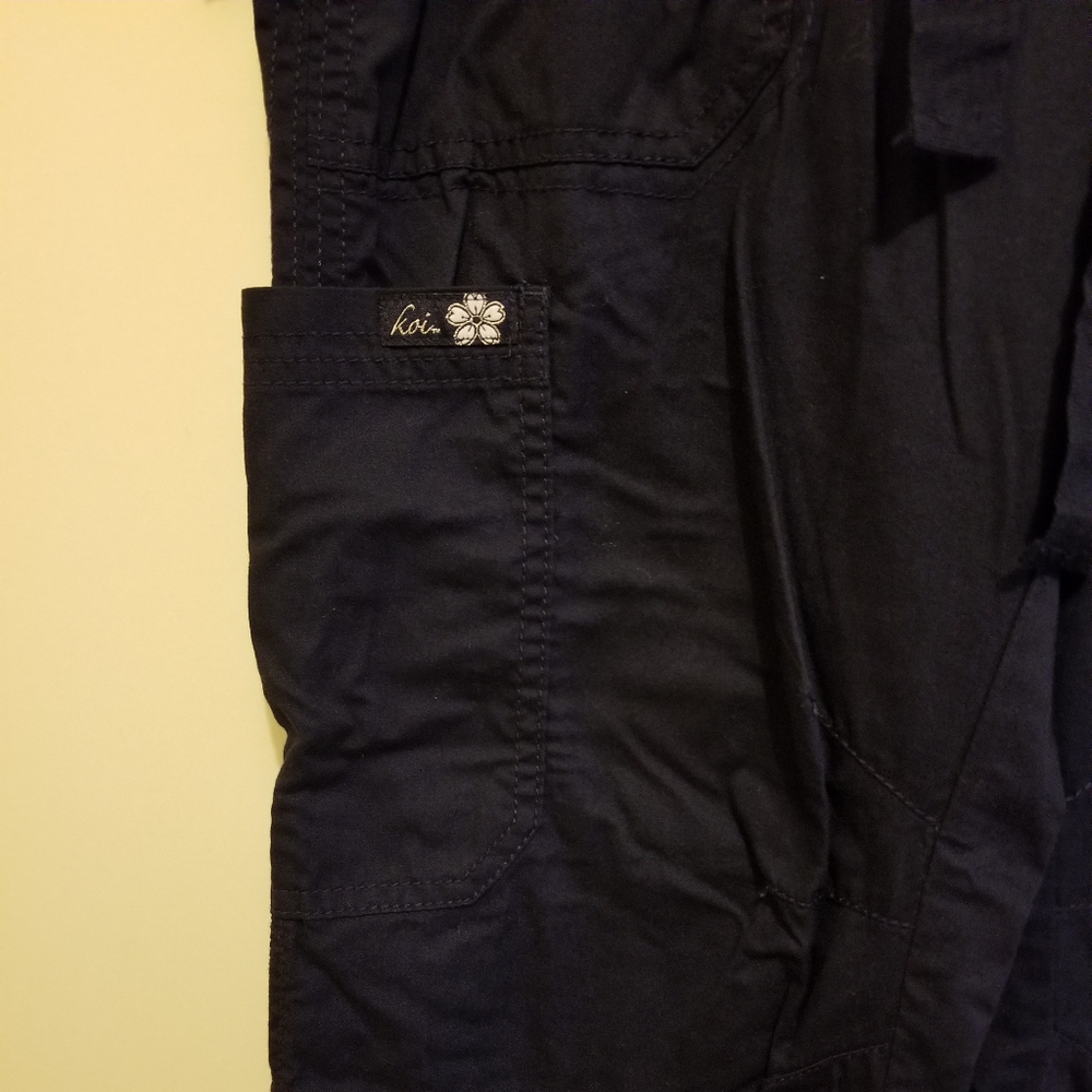 NWOT Navy Blue Women's Scrubs : Top & Pants - Picture 6 of 6